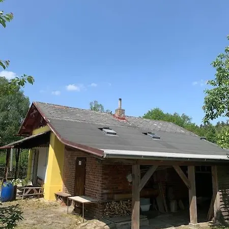 Drazdni Na Samote U Lesa Nyaraló